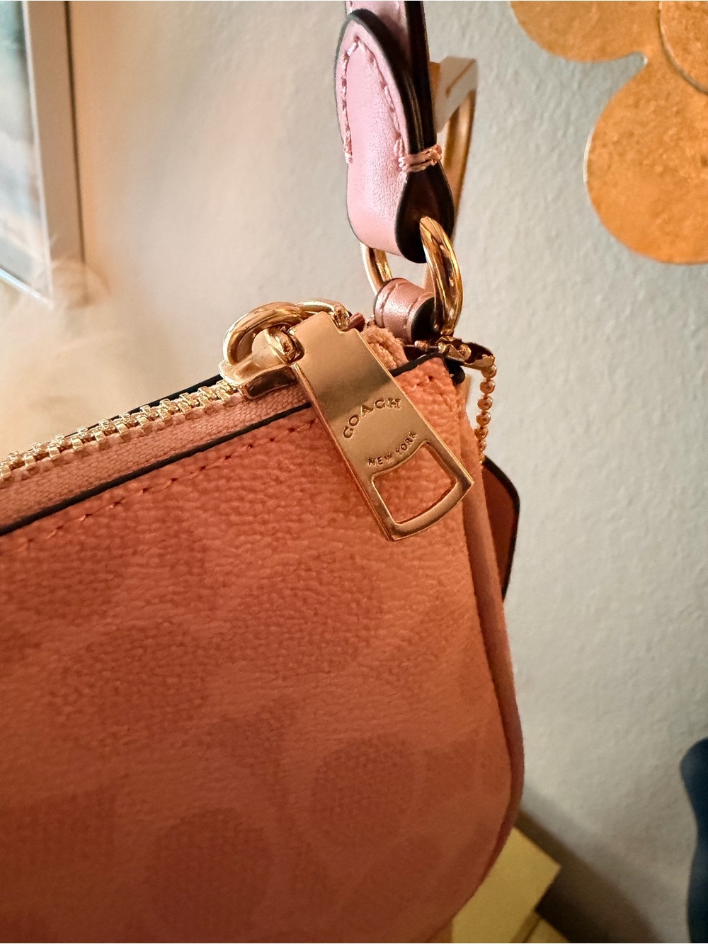 🌟 Coach Pink Signature Nolita 19C Bag with Bow Charm Accessory - Picture 12 of 17